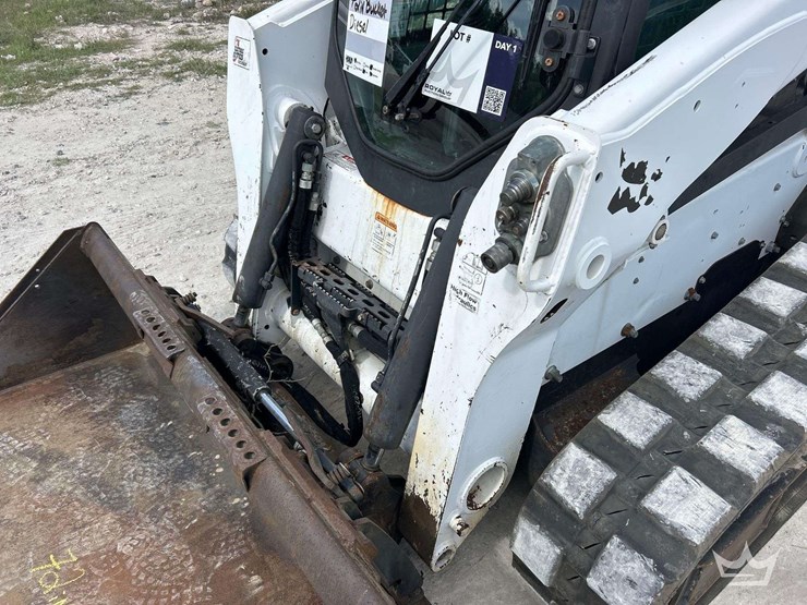 2020-bobcat-t650-image-16