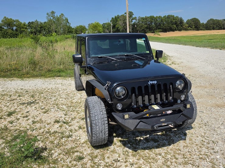 2015-jeep-wrangler-image-24
