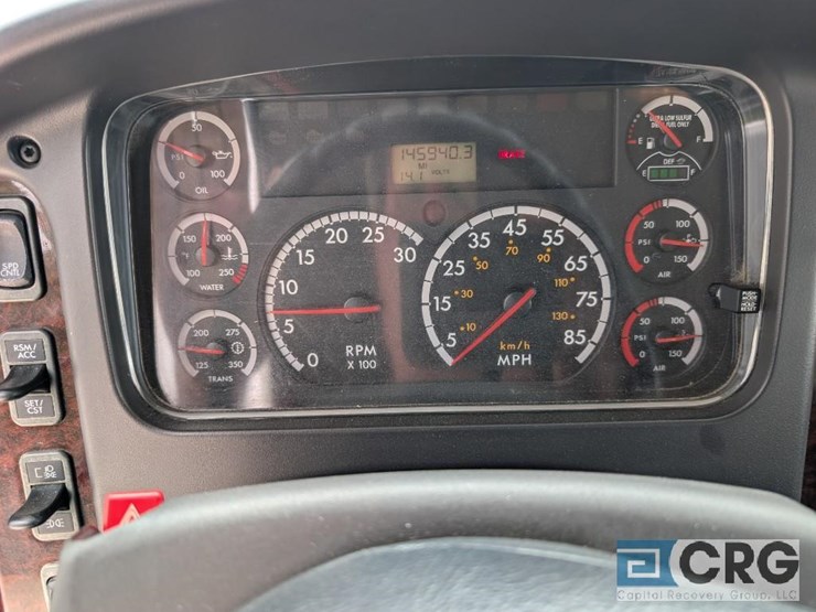 2012-freightliner-m2-stakebed-truck-image-12