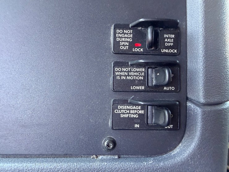 2016-freightliner-cascadia-125-image-99