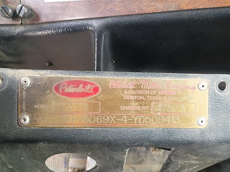 1997-peterbilt-379-image-62