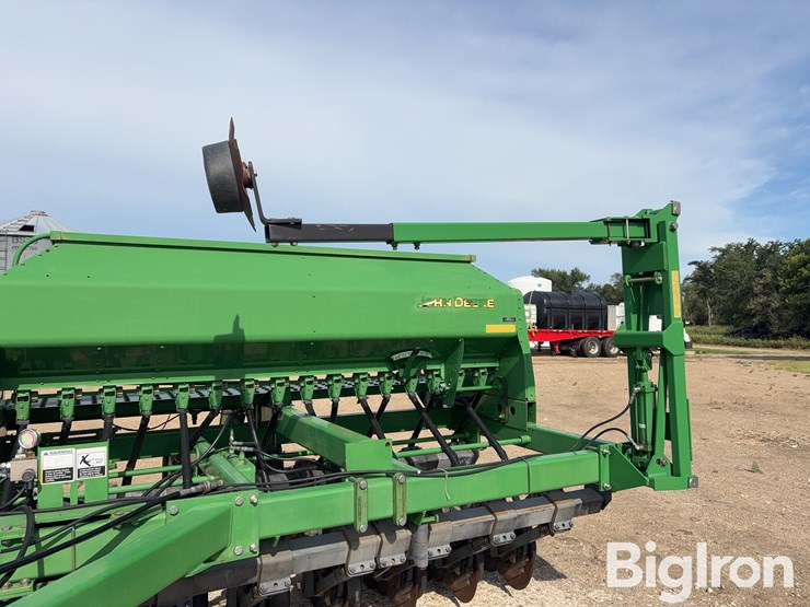 john-deere-1590-image-17