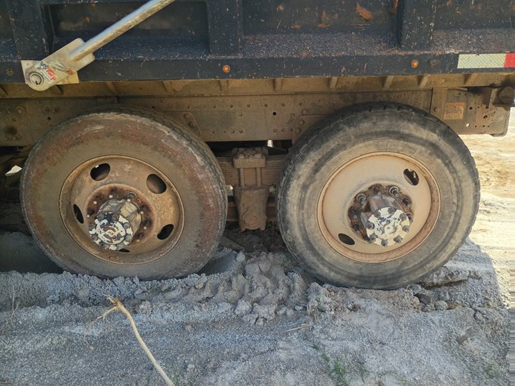2008-sterling-l9500-image-97