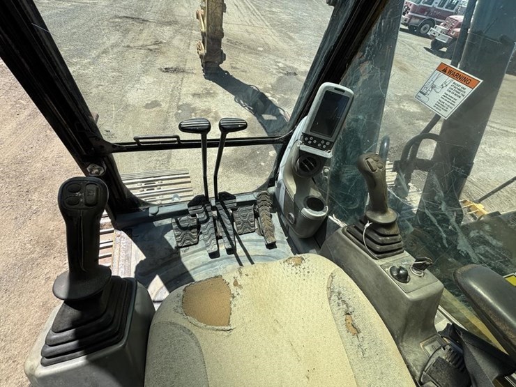 caterpillar-345c-image-27