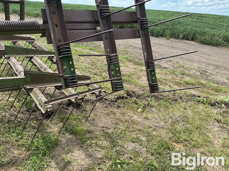 john-deere-field-cultivator-image-11