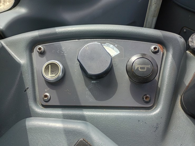 #24824-•-2008-john-deere-755d-crawler-loader-image-59