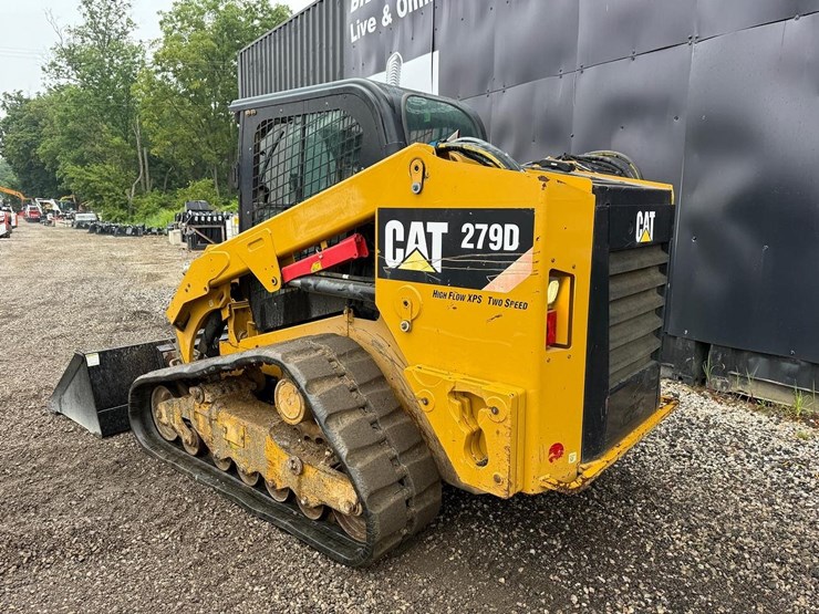 2015-caterpillar-279d-image-2