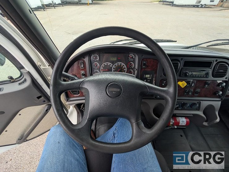 2012-freightliner-m2-stakebed-truck-image-33