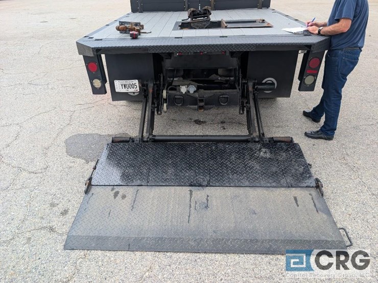 2012-freightliner-m2-stakebed-truck-image-13