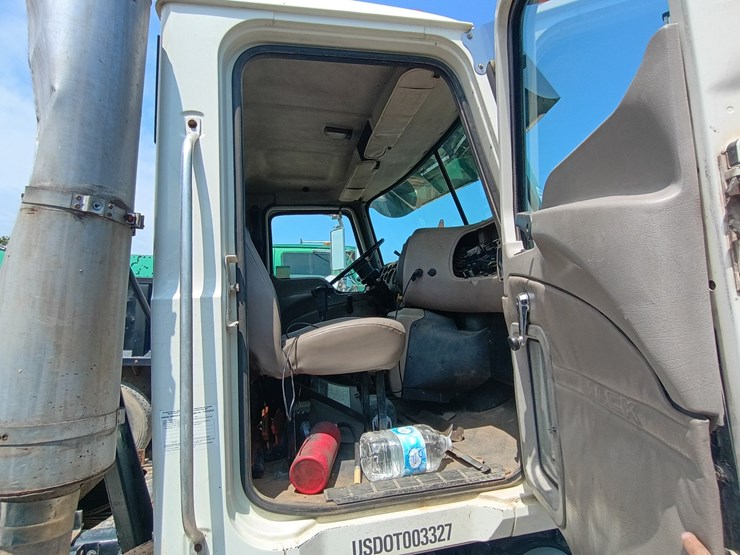 2007-mack-chn613-image-48