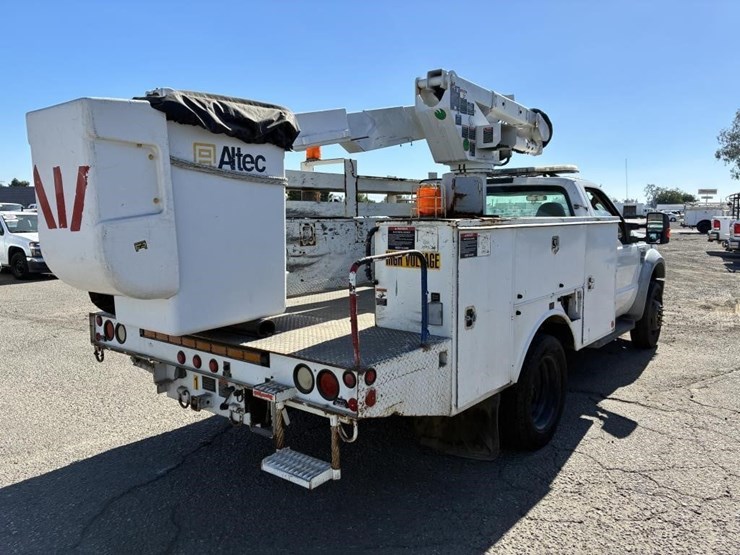 2008-ford-f550-image-3