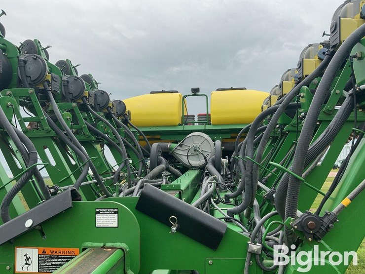 2009-john-deere-1790-image-16
