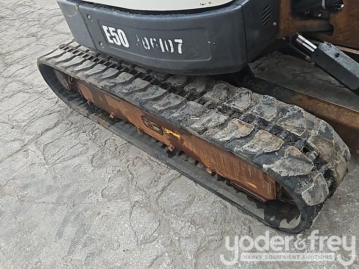 bobcat-e50-image-13