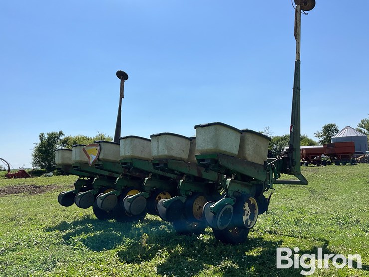 john-deere-7000-image-5