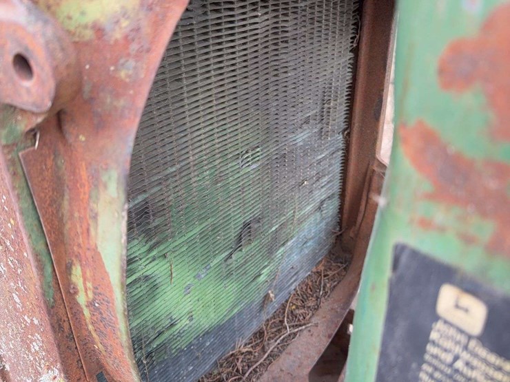 john-deere-b-image-11