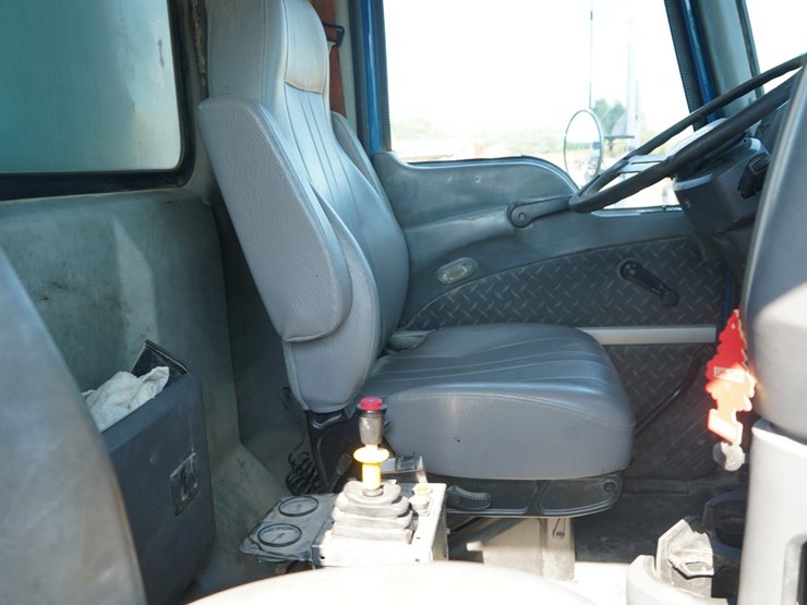 2014-mack-granite-gu713-image-20