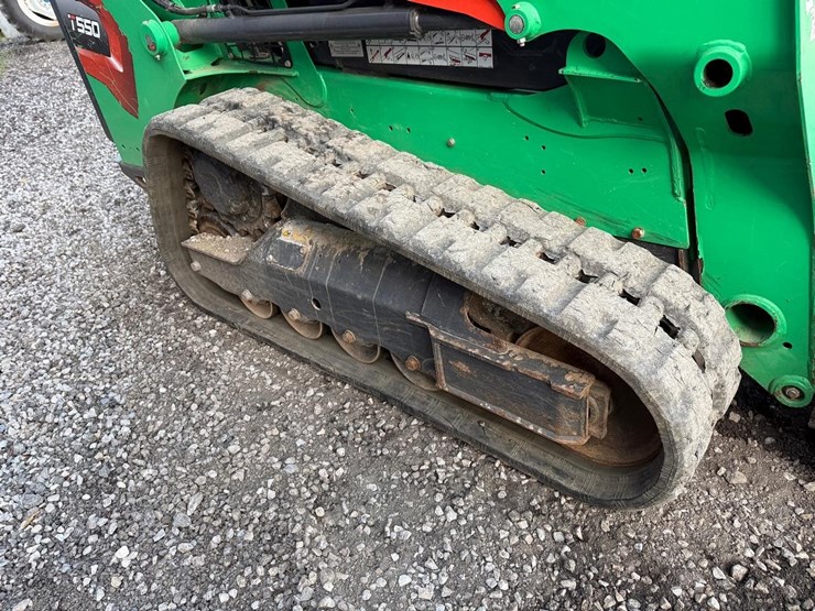 bobcat-t550-image-12