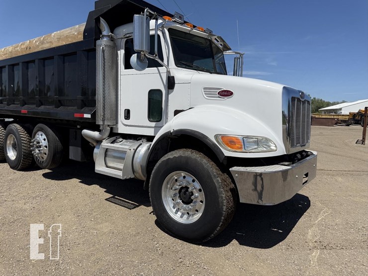 2005-peterbilt-335-image-6