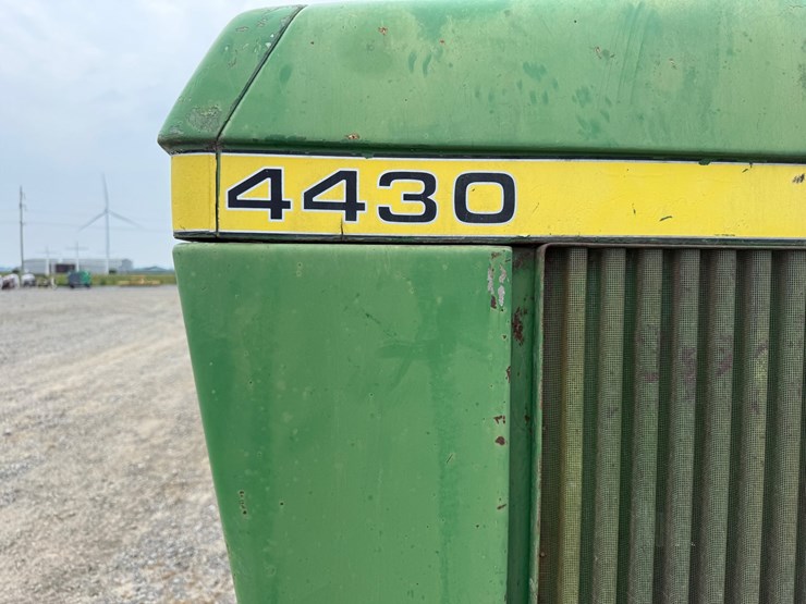 1976-john-deere-4430-image-38