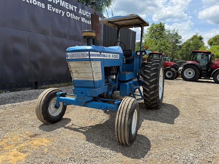 ford-7700-image-8