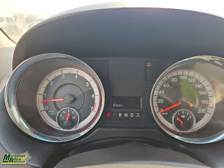 2011-dodge-grand-caravan-se-image-22
