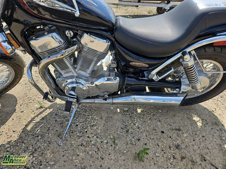 1996-suzuki-intruder-vs1400gl-image-17