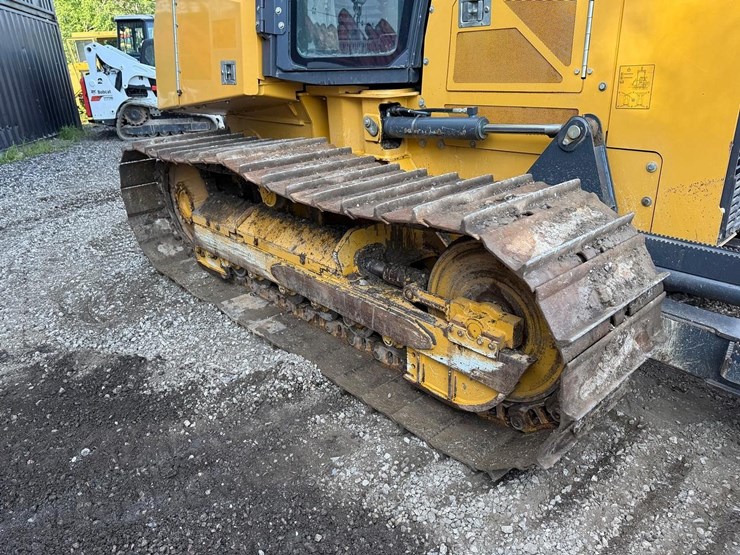 2016-deere-650k-lgp-image-12