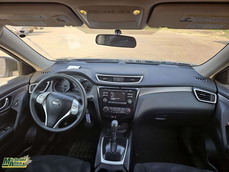 2016-nissan-rogue-image-18