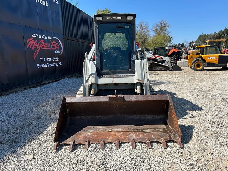 2011-takeuchi-tl250-image-7