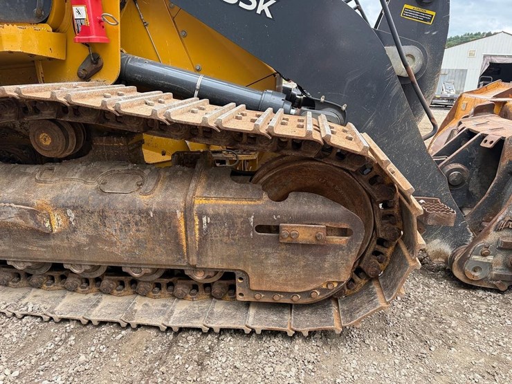 2018-deere-655k-image-14