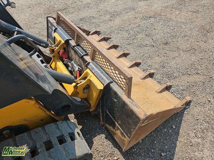 2024-deere-325g-image-30