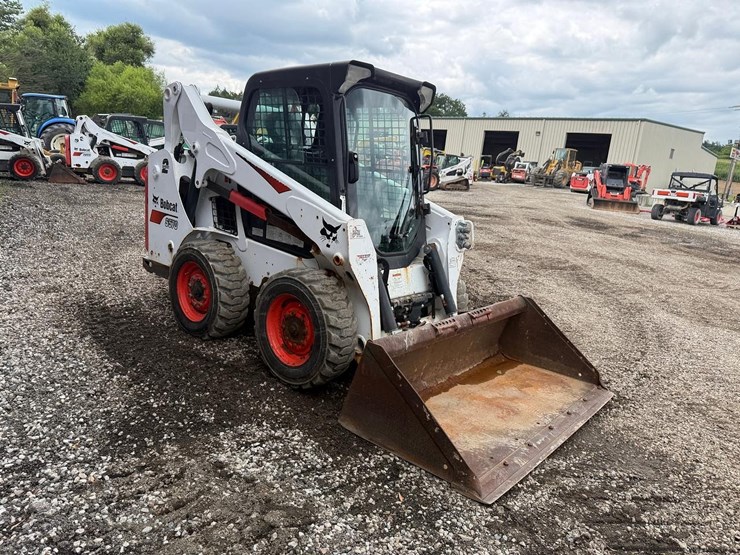 2020-bobcat-s570-image-6