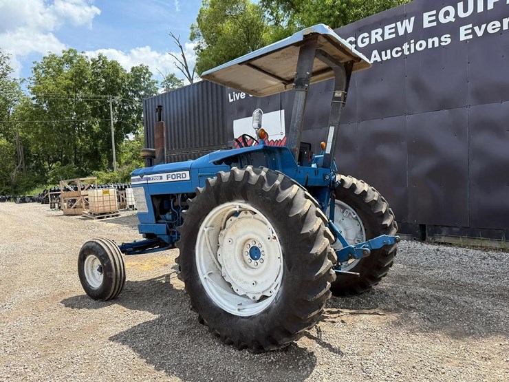ford-7700-image-2