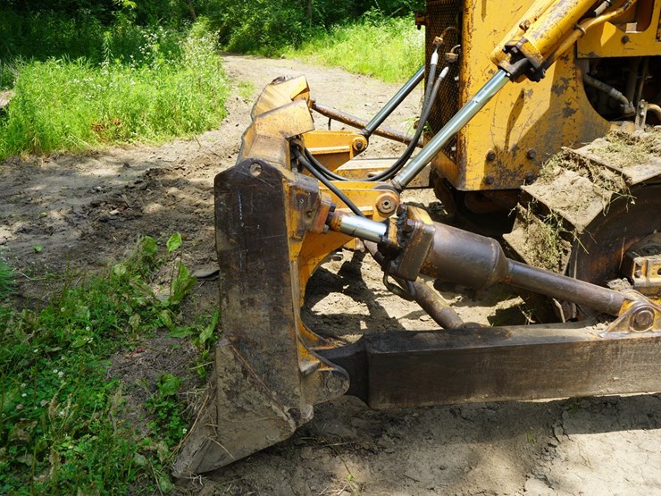 komatsu-d65e-6-image-7