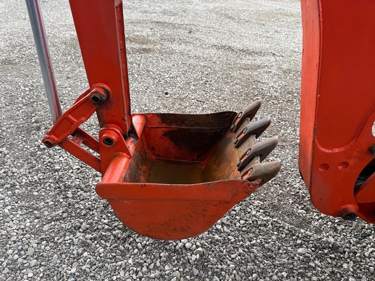 kubota-b26-image-15