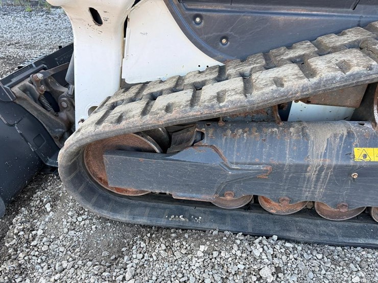 2021-bobcat-t64-image-18