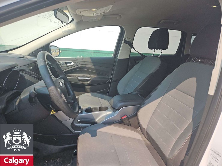 2016-ford-escape-image-13