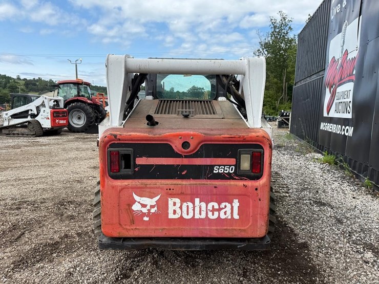2013-bobcat-s650-image-3