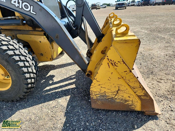 deere-410l-image-64