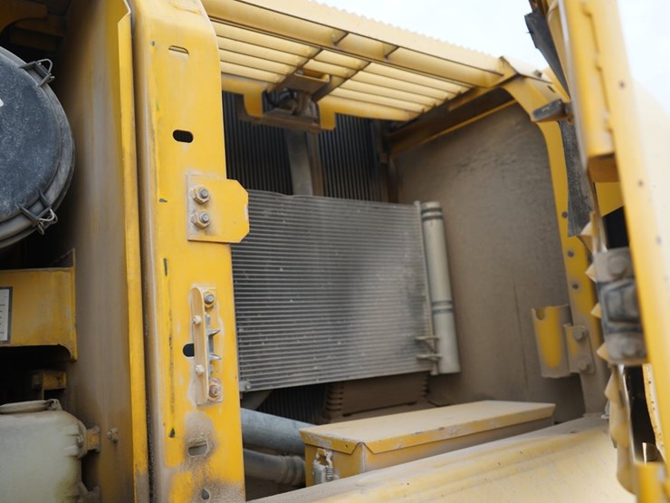 2006-komatsu-pc220-lc-8-image-38