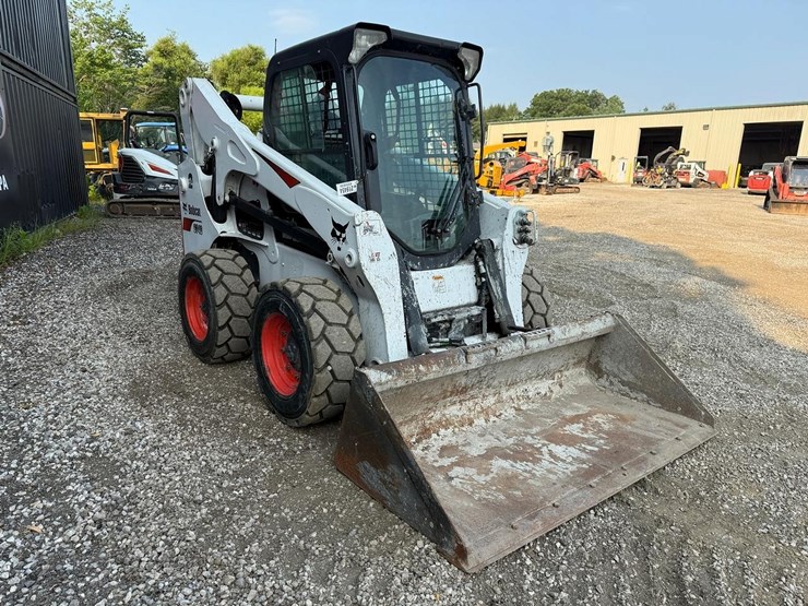 2023-bobcat-s740-image-6