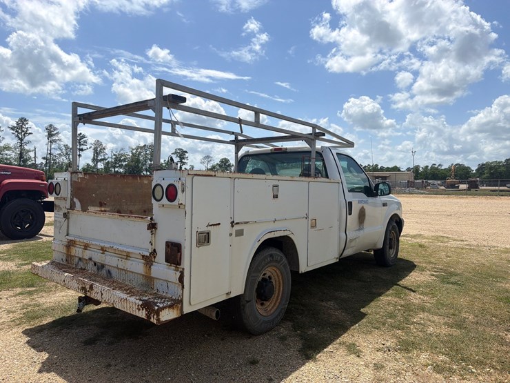 2004-ford-f250-image-3