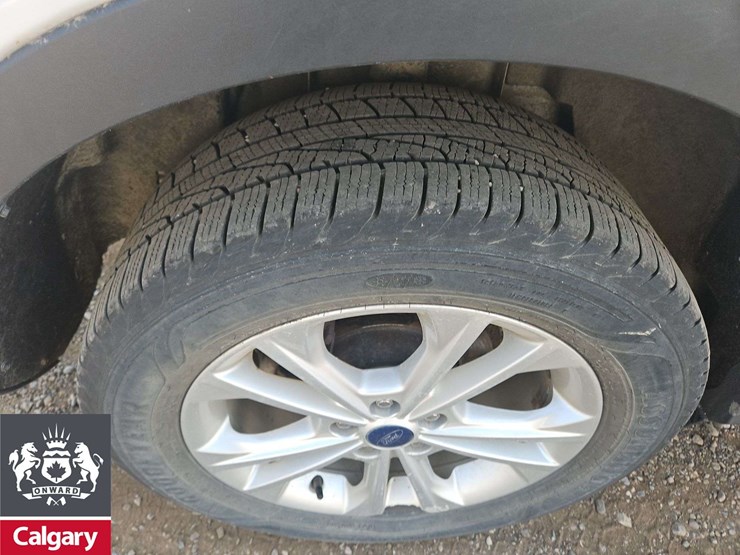 2016-ford-escape-image-11