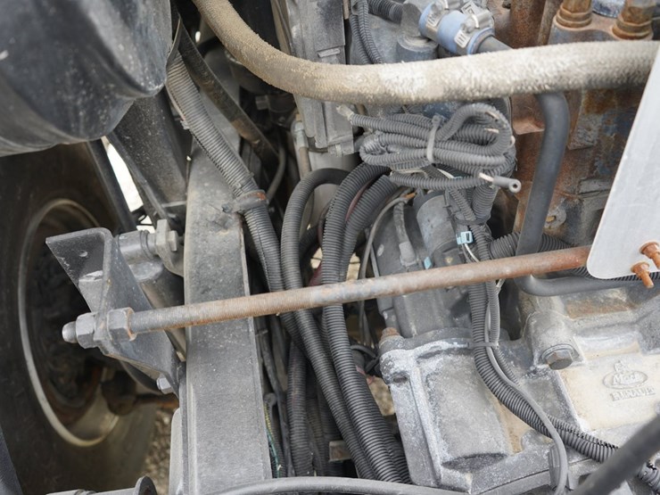 2005-mack-mr688s-image-46