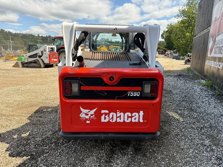 2018-bobcat-t590-image-3