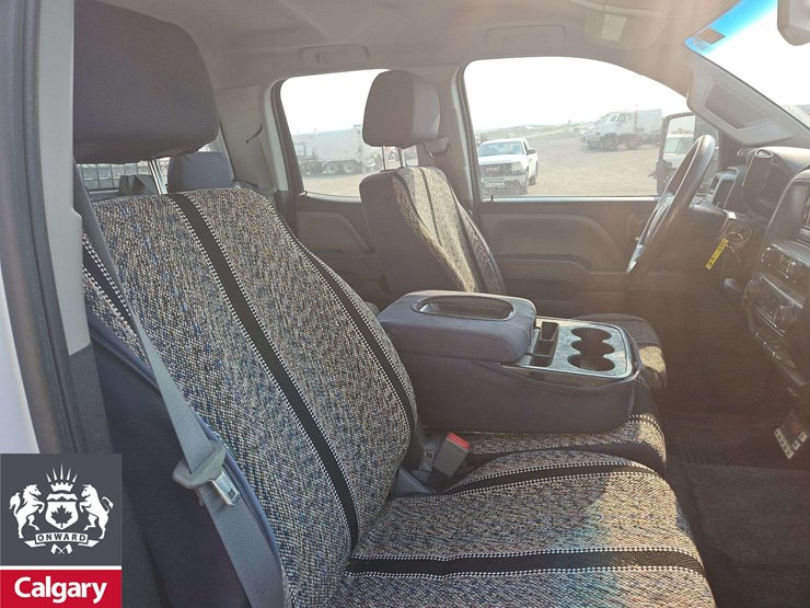 2015-gmc-sierra-2500hd-image-17