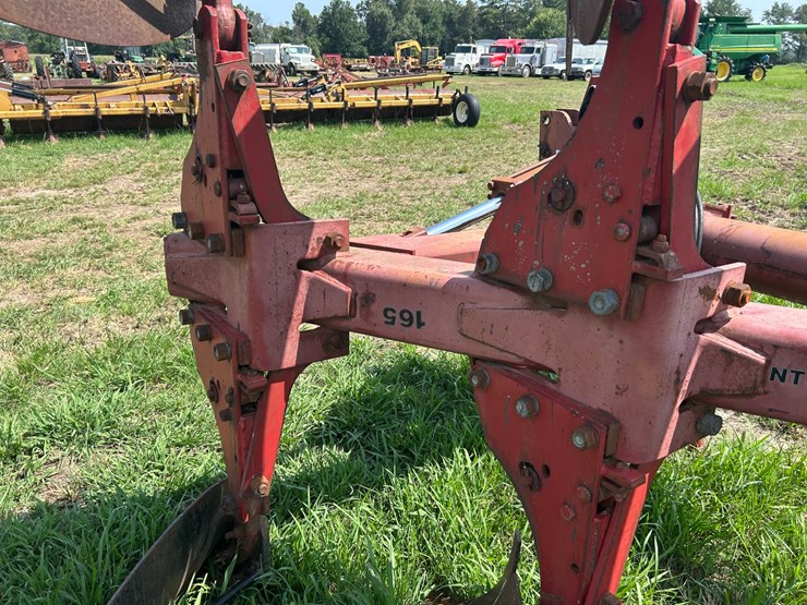 case-ih-165-image-14