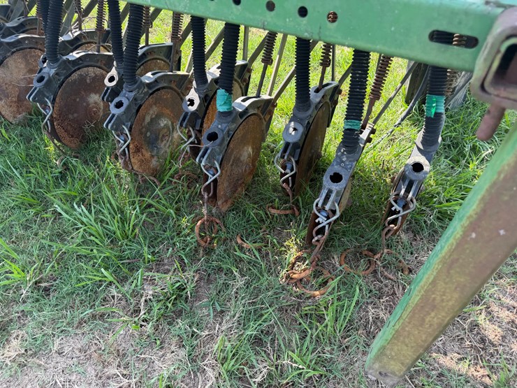 john-deere-15-image-13
