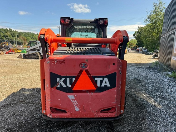 kubota-ssv65-image-3