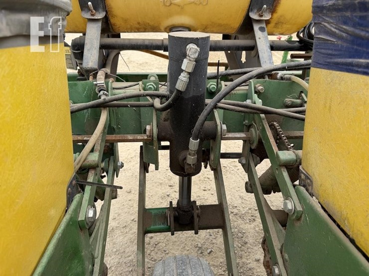 john-deere-6765-image-9